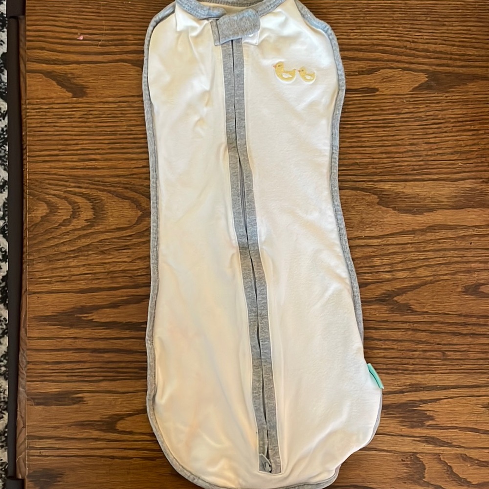 0-3 month zip swaddle